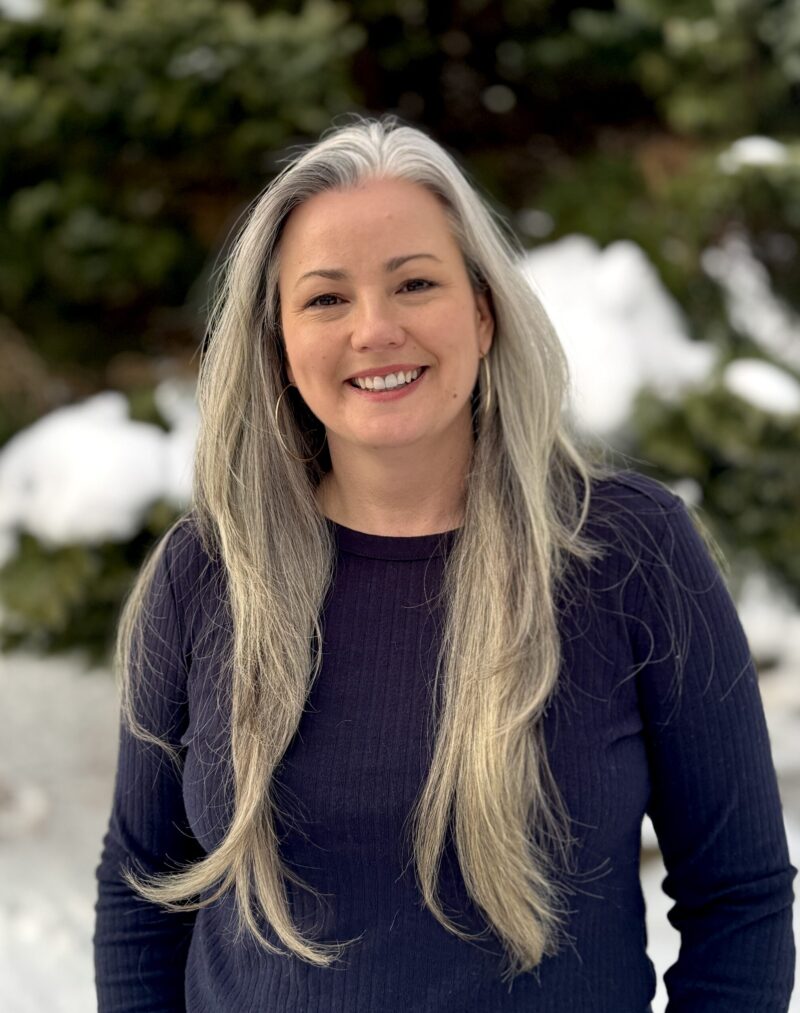 Rachel Stark headshot